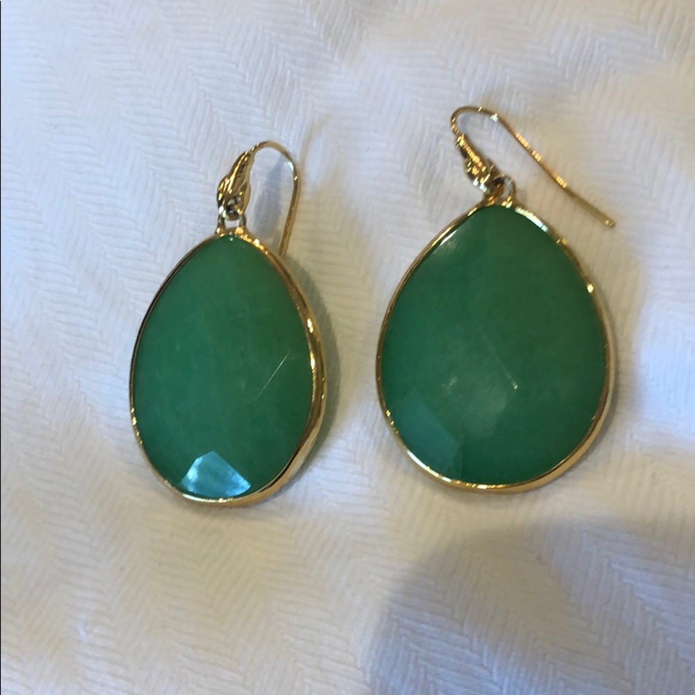 Stella and Dot emerald green earrings